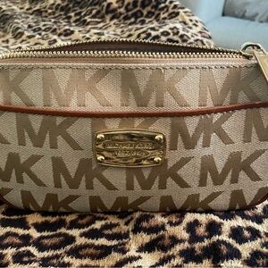 Michael Kors Makeup Case